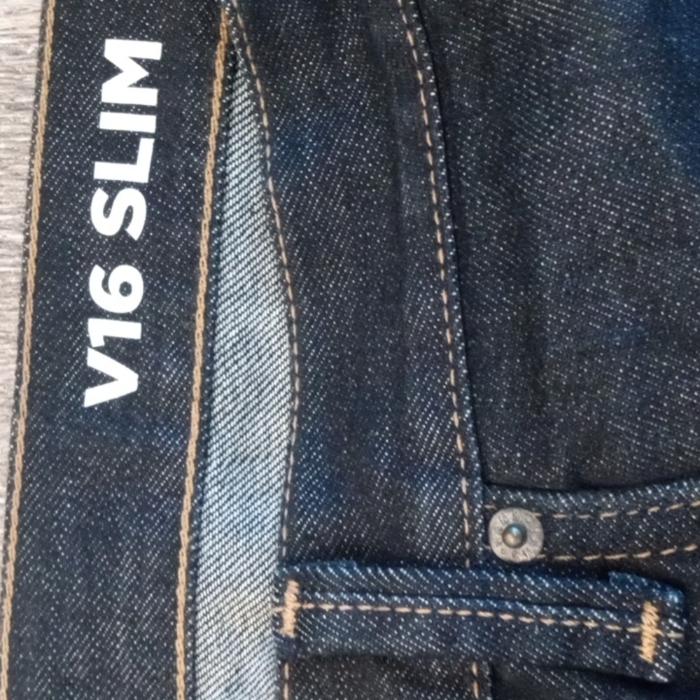 Vans V16 Slim Jeans - Picture 5 of 7